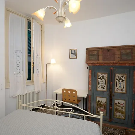 Lägenhet Pinelli Genua